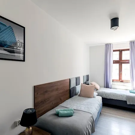 Cooltour * Poznaň